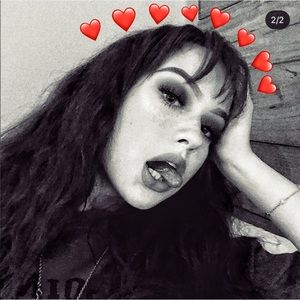 Meet your Posher, Lila